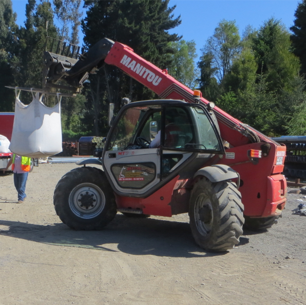 Beltol.CL Arriendo Grúas Horquilla Manipulador Telescópico 4x4 Camión Pluma en Osorno